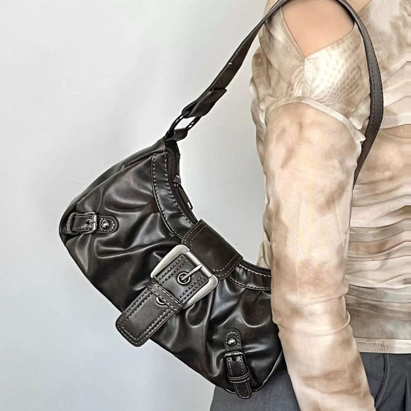 Damen Schultertasche mit modischem Falten-Design und goldenem Akzent Nord Taschen