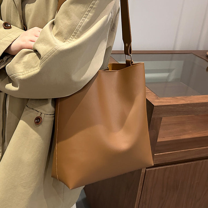 Damen Tragetasche mit elegantem minimalistischen Design Nord Taschen