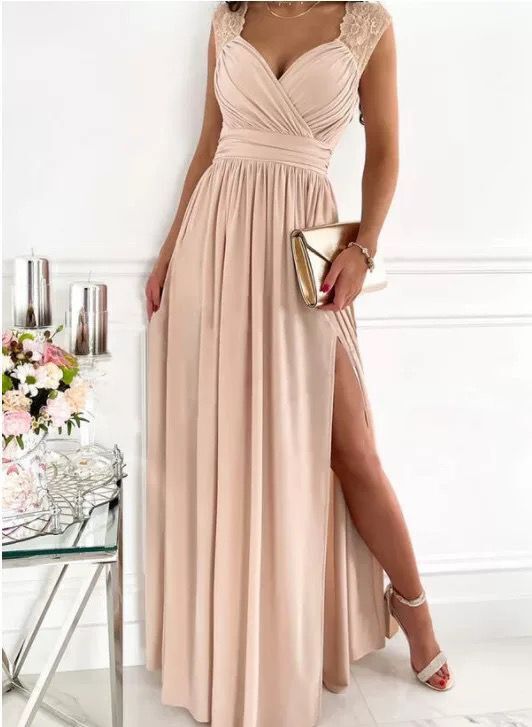 Nord Taschen | Damen Abendkleid mit elegantem V-Ausschnitt und Rüschendetails