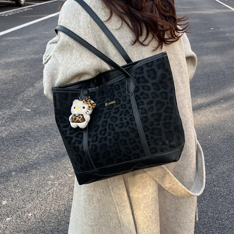 Damen modische Tote-Tasche mit Leopardenmuster und praktischem Innenfach Nord Taschen
