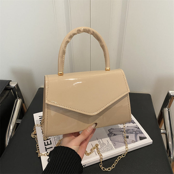 Damen elegante Handtasche im modernen Lacklederdesign Nord Taschen
