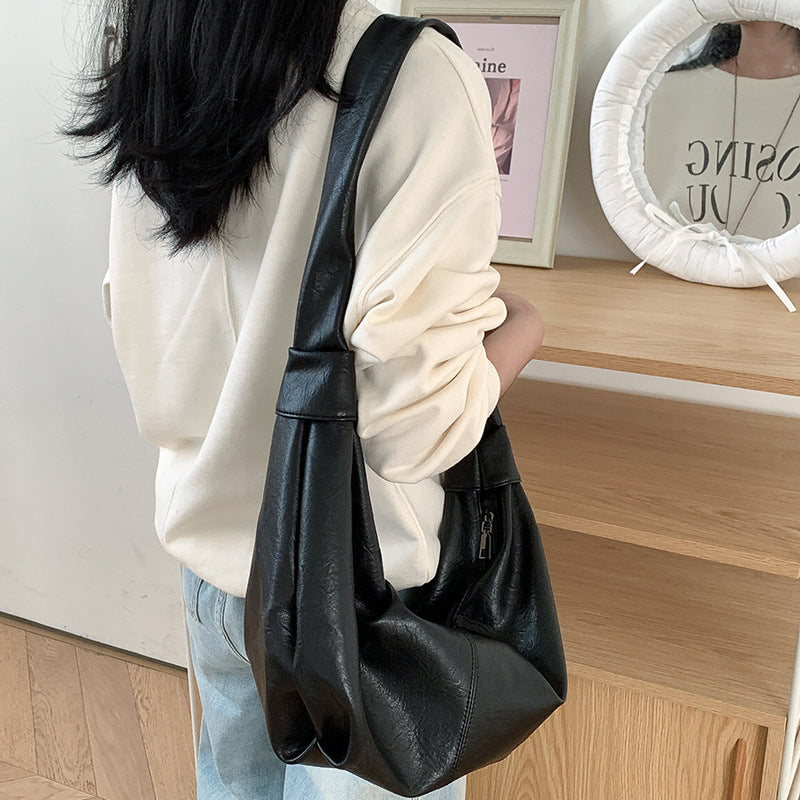 Damen Hobo-Tasche mit kunstvollem Faltendesign und weichem Kunstleder Nord Taschen