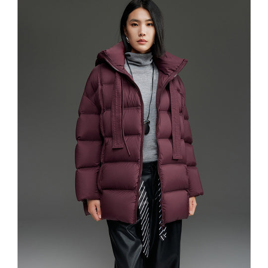 Damen Steppige wärmende Daunenjacke mit Kapuze und weiter Silhouette Nord Taschen