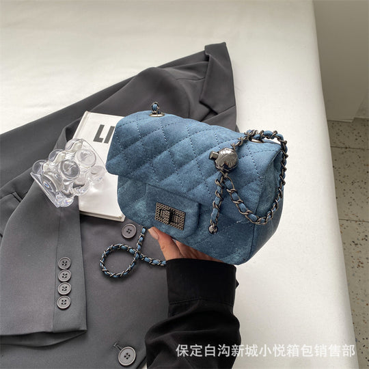 Damen Mini-Handtasche mit gepolstertem Design und elegantem Kettenriemen Nord Taschen