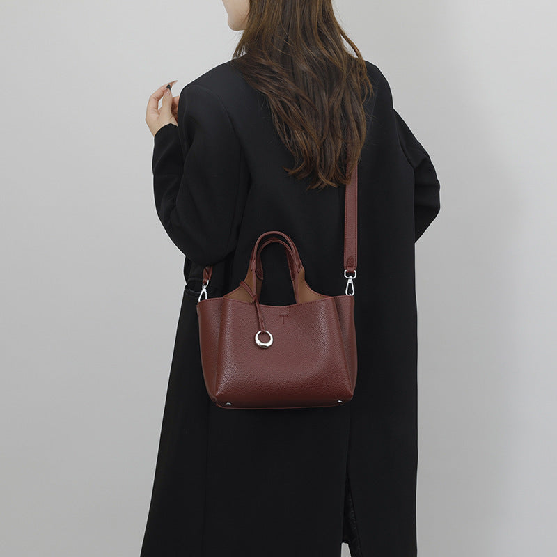 Damen elegante Handtasche mit modernem Lederdesign und verstellbarem Schulterriemen Nord Taschen