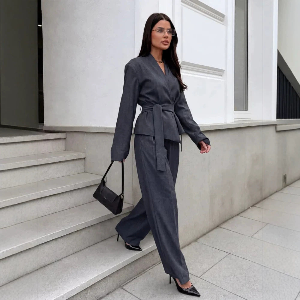 Damen Elegantes Wickelblazer-Set mit Taillengürtel und weiter Bundfaltenhose Nord Taschen