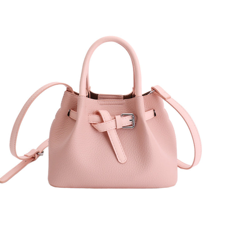 Damen Designer Bucket Bag mit verspieltem Tieranhänger Nord Taschen