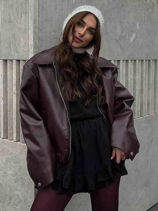 Damen Kurze Oversized Lederimitat-Flightjacke mit markantem Revers und Druckknopf-Manschetten Nord Taschen