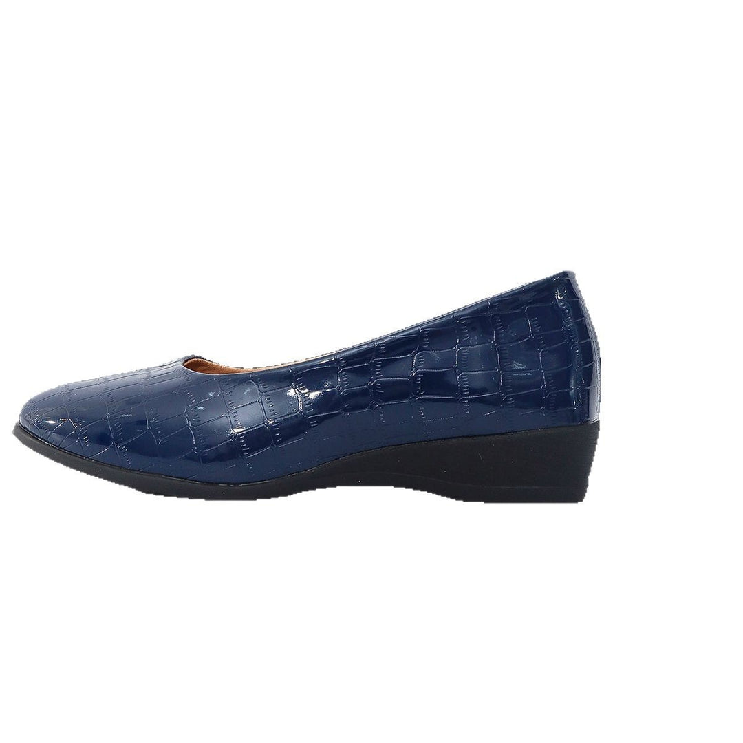 Damen  elegante Ballerina mit leichter Keilsohle und Krokoprägung Nord Taschen