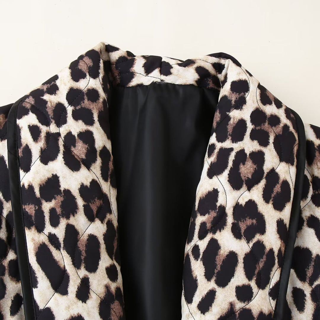 Damen Gefütterte Kimono-Jacke mit Leopardenmuster, Oversize-Schnitt und aufgesetzten Taschen Nord Taschen