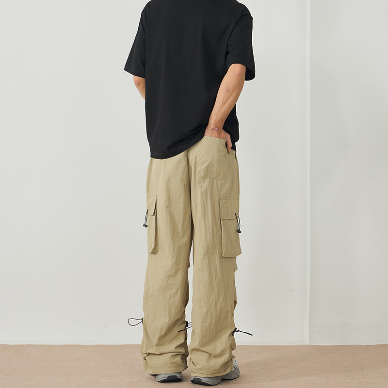 Herren Weite Nylon-Cargohose mit verstellbaren Saumkordeln und Tunnelzugbund Nord Taschen