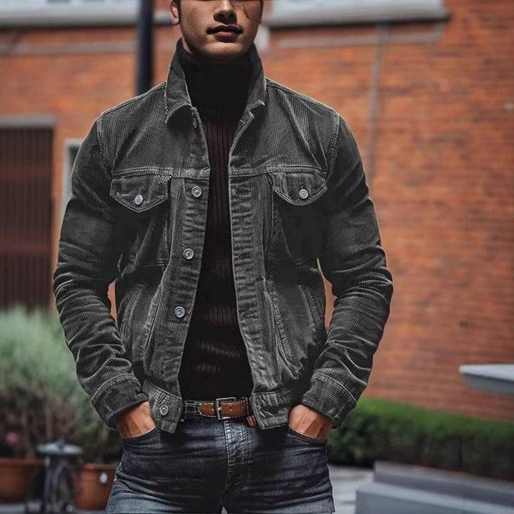 Herren Cordjacke im modernen Design mit praktischen Brusttaschen