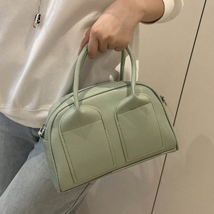 Damen Mini-Handtasche mit niedlichem Plüschanhänger und filigraner Schleifenverzierung Nord Taschen