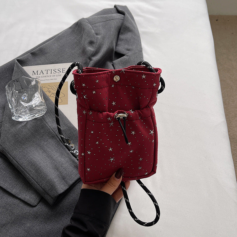 Damen Trendige Umhängetasche aus hochwertigem Material mit funkelndem Sternendesign Nord Taschen