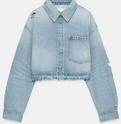 Damen Cropped Jeansjacke im Boxy‑Cut mit fransigem Saum und aufgesetzter Brusttasche Nord Taschen