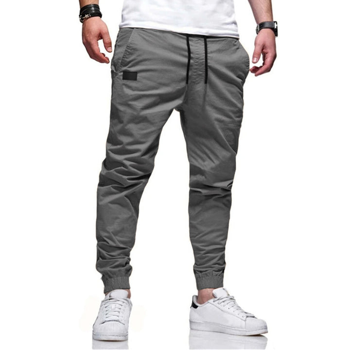 Herren funktionale Cargo-Joggerhose mit schmal zulaufendem Bein, elastischem Bund und eingelassenen Reißverschlusstaschen Nord Taschen
