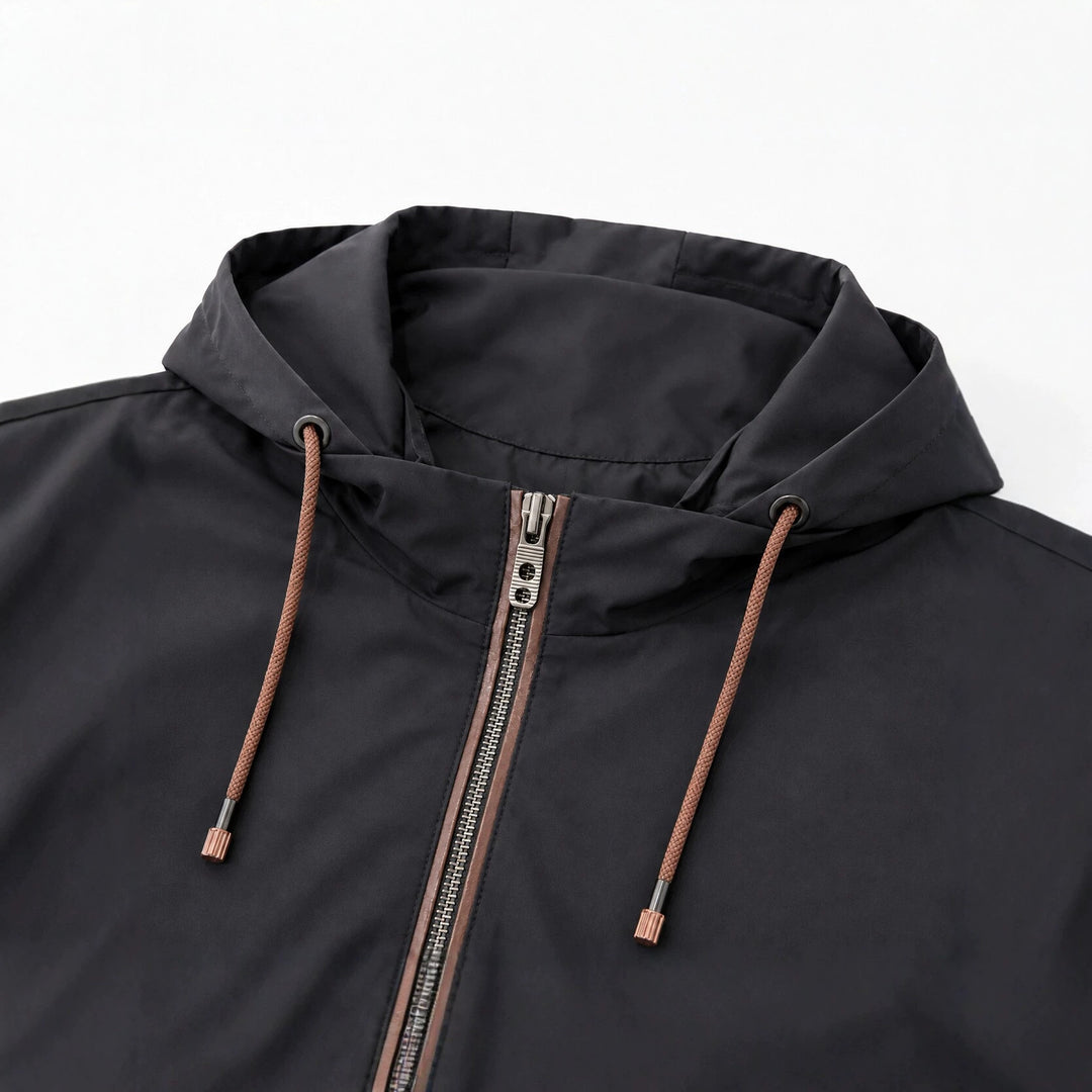 Herren Leichte Softshell‑Hoodiejacke mit wasserabweisender Außenlage, Lederapplikationen und Reißverschlusstaschen Nord Taschen