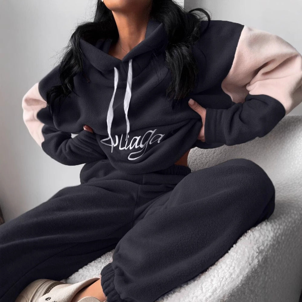 Damen kuscheliges Hoodie-Set mit kontrastärmel, elastischer High-Waist-Jogginghose und überschnittener Kapuze Nord Taschen