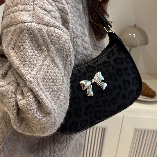 Damen modische Schultertasche mit stilvollem Schleifen-Detail Nord Taschen
