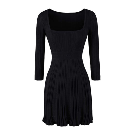 Damen Figurbetontes Feinstrick-Midikleid mit eckigem Ausschnitt und plissiertem Rock Nord Taschen