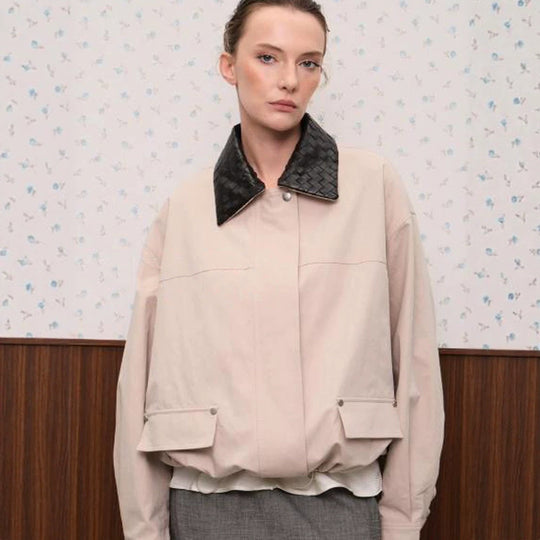 Damen Oversized-Übergangsjacke mit geflochtenem Kragen und aufgesetzten Klappentaschen Nord Taschen
