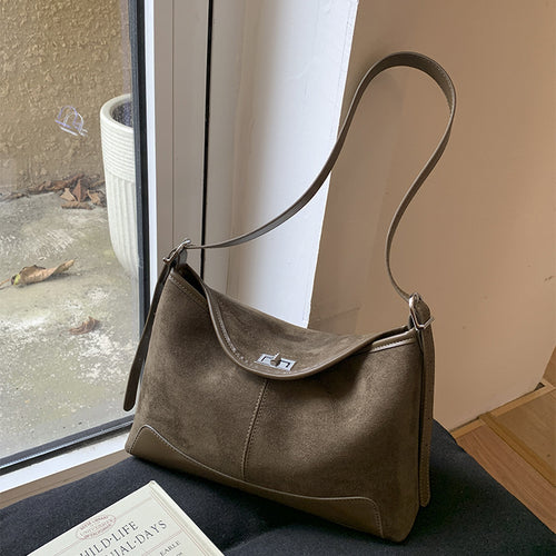 Damen Hobo-Tasche aus weichem Veloursleder mit eleganter Form Nord Taschen