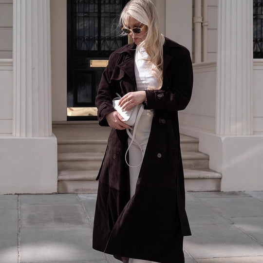 Damen Langer Velours-Trenchcoat mit Bindegürtel und Reverskragen Nord Taschen