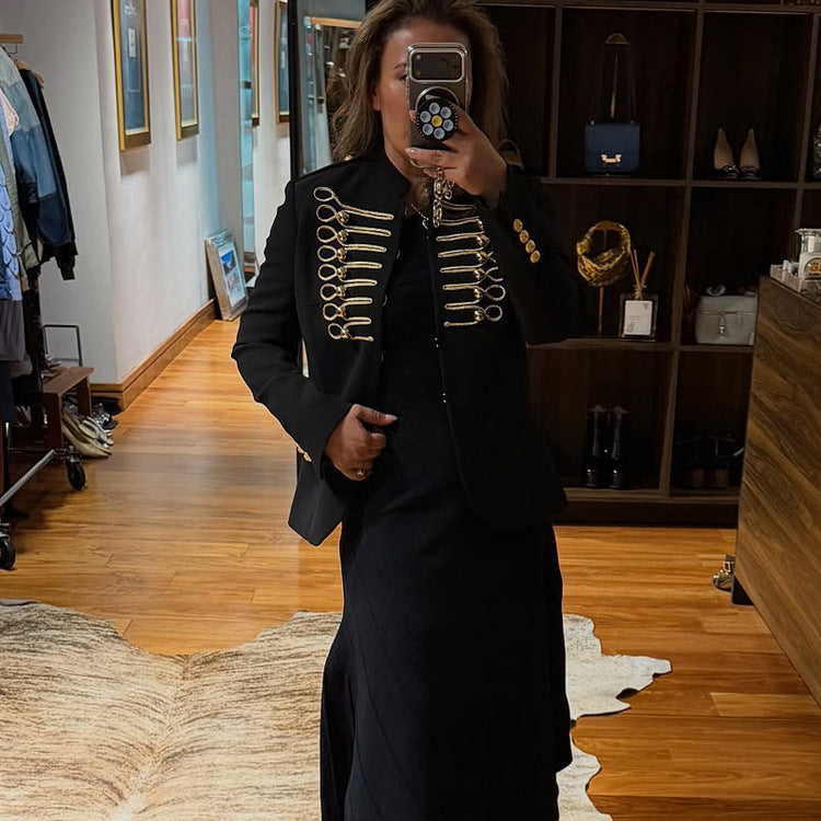 Damen Militärischer Kurzblazer mit goldener Kordel‑Litzenverzierung und Zierriegeln Nord Taschen