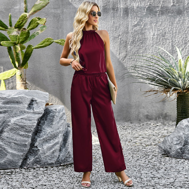 Damen Eleganter Jumpsuit mit Ausgestelltem Bein und Hohem Kragen  Nord Taschen