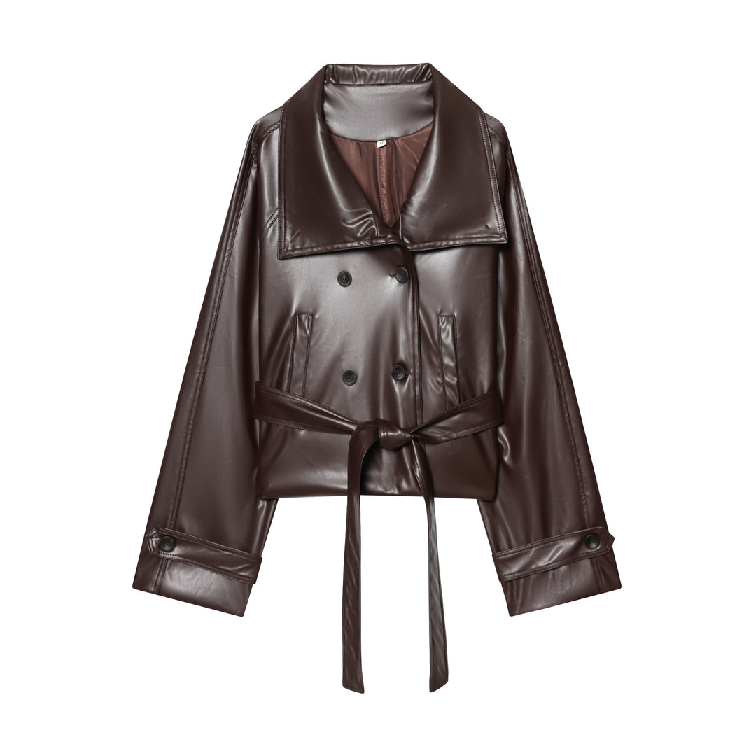 Damen Kurz geschnittener Kunstleder-Trenchcoat mit übergroßem Revers, doppelreihiger Knopfleiste und Bindegürtel Nord Taschen