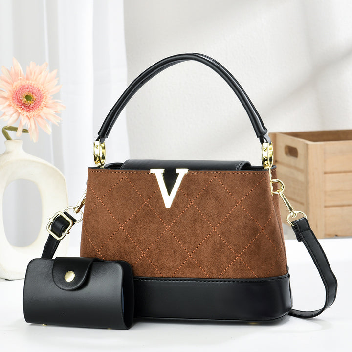 Damen elegante Handtasche mit luxuriösem Steppdesign und abnehmbarer Clutch Nord Taschen
