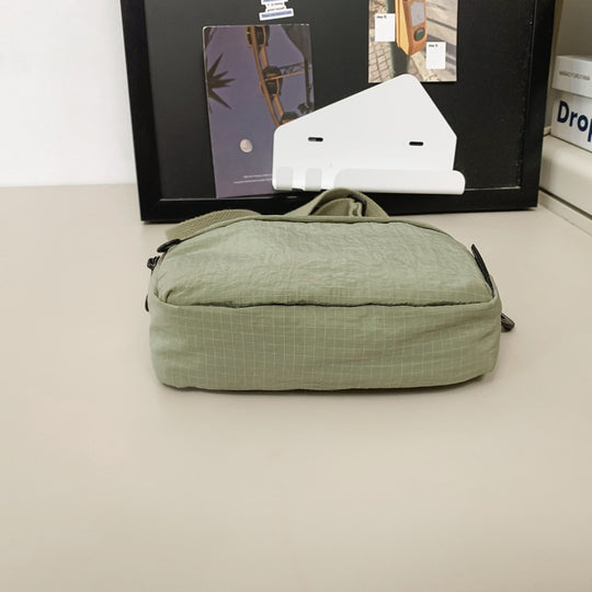 Damen Umhängetasche mit robustem Reißverschluss und verstellbarem Schulterriemen Nord Taschen