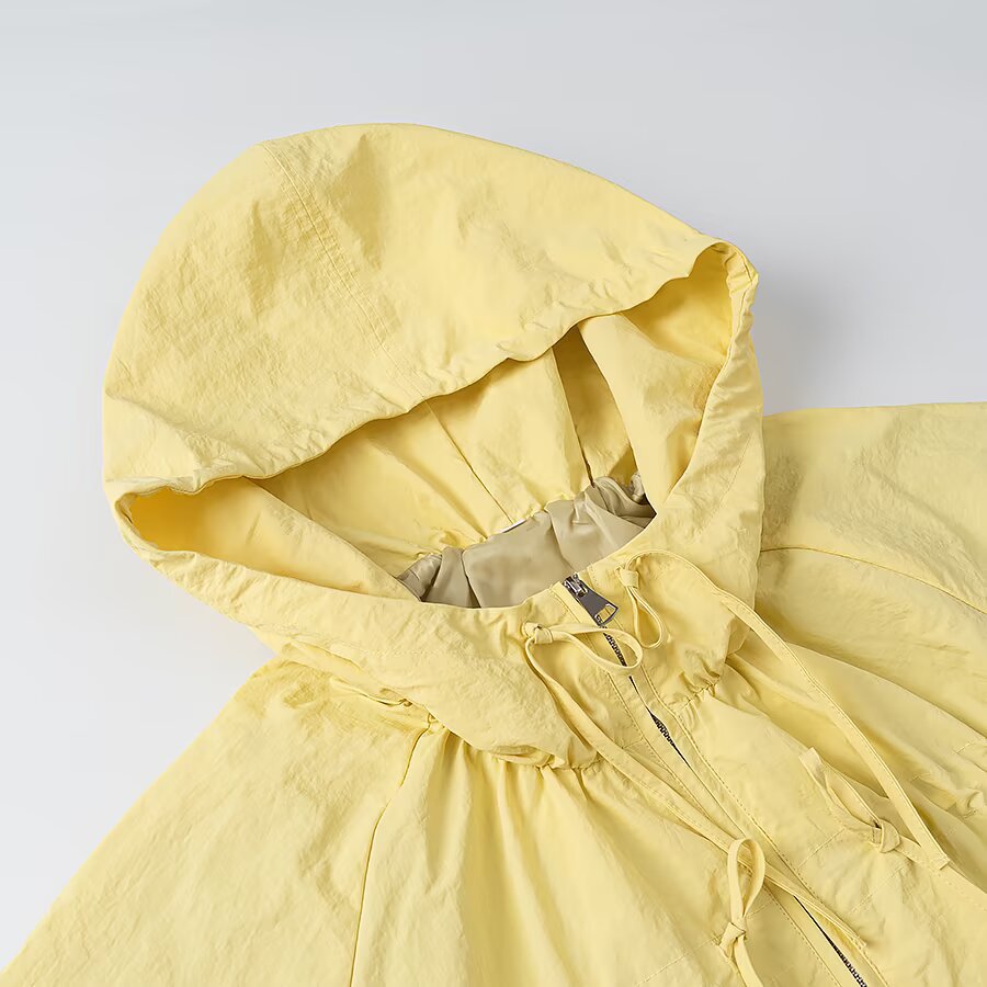 Damen Leichte Kapuzen-Windjacke mit Tunnelzug, Cropped-Schnitt und elastischen Bündchen Nord Taschen