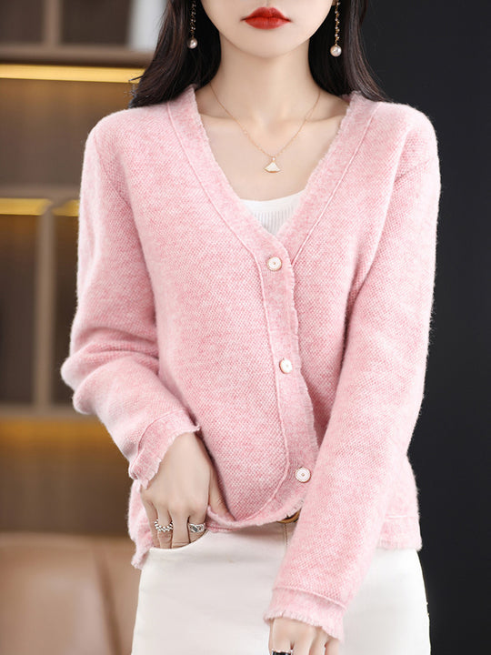 Damen Kurzgeschnittener V‑Ausschnitt‑Cardigan mit feinem Flor und Perlmuttknöpfen Nord Taschen