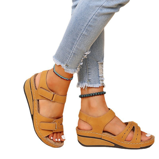 Damen Bequeme Keilsandalen mit verstellbaren Riemen und ergonomischem Fußbett Nord Taschen
