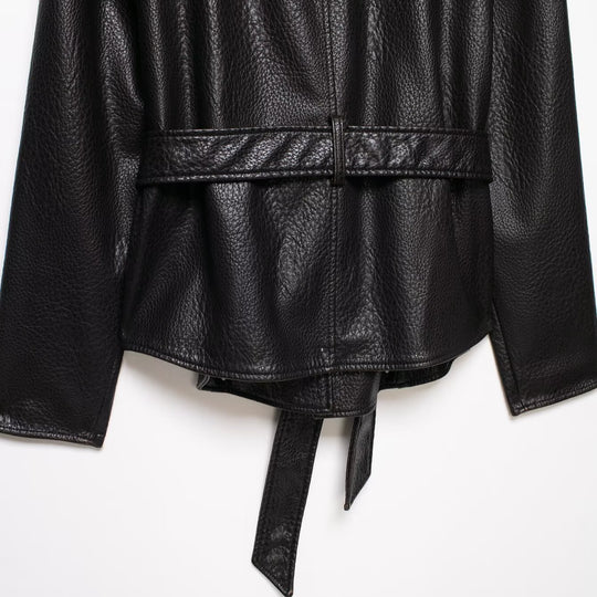 Damen Kurzjacke aus Lederoptik mit Schalkragen und Taillenbindegürtel Nord Taschen