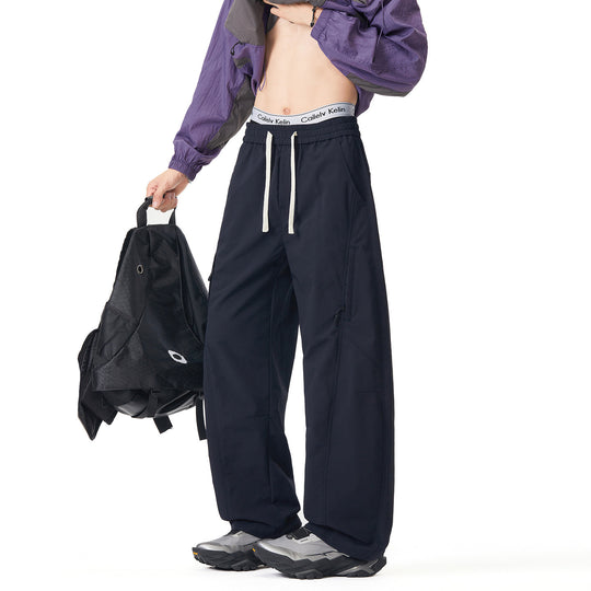 Herren Weite Tech‑Cargohose mit Tunnelzugbund und Reißverschlusstaschen Nord Taschen