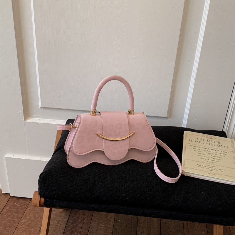 Damen strukturierte Handtasche mit eleganter Klappöffnung Nord Taschen