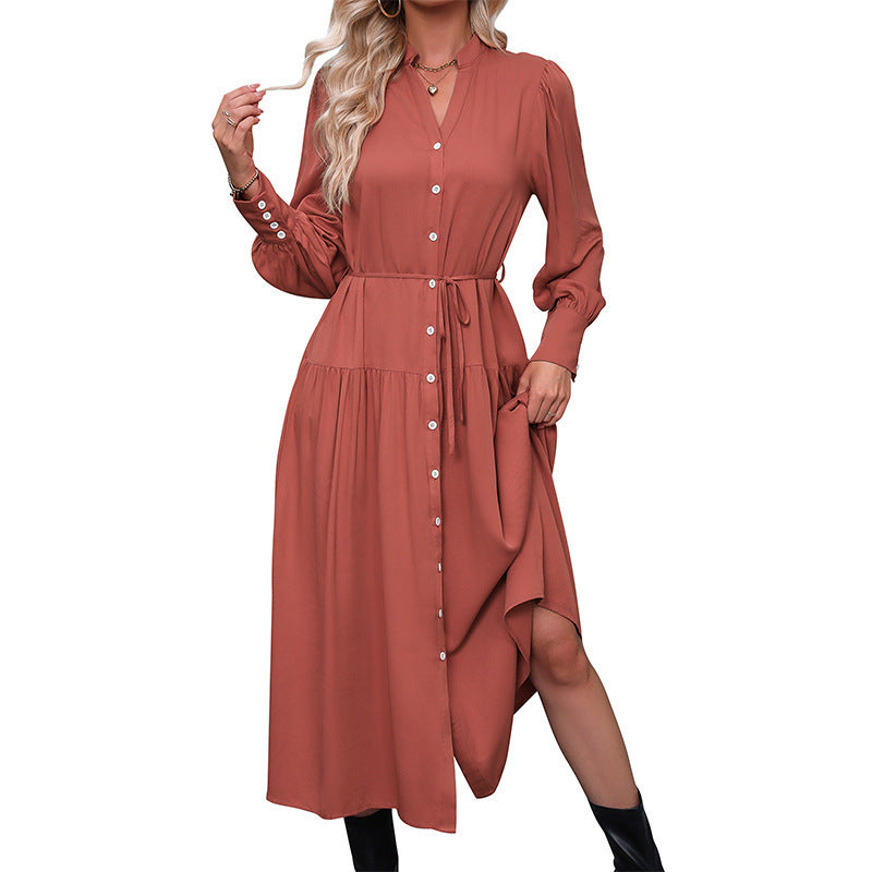 Damen Elegantes Maxikleid mit Knopfleiste und Schlitz Nord Taschen