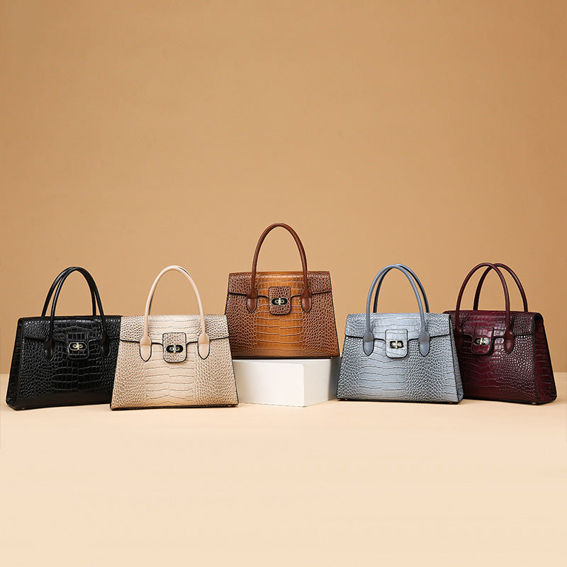 Damen elegante Handtasche mit Struktur und goldener Schnalle Nord Taschen