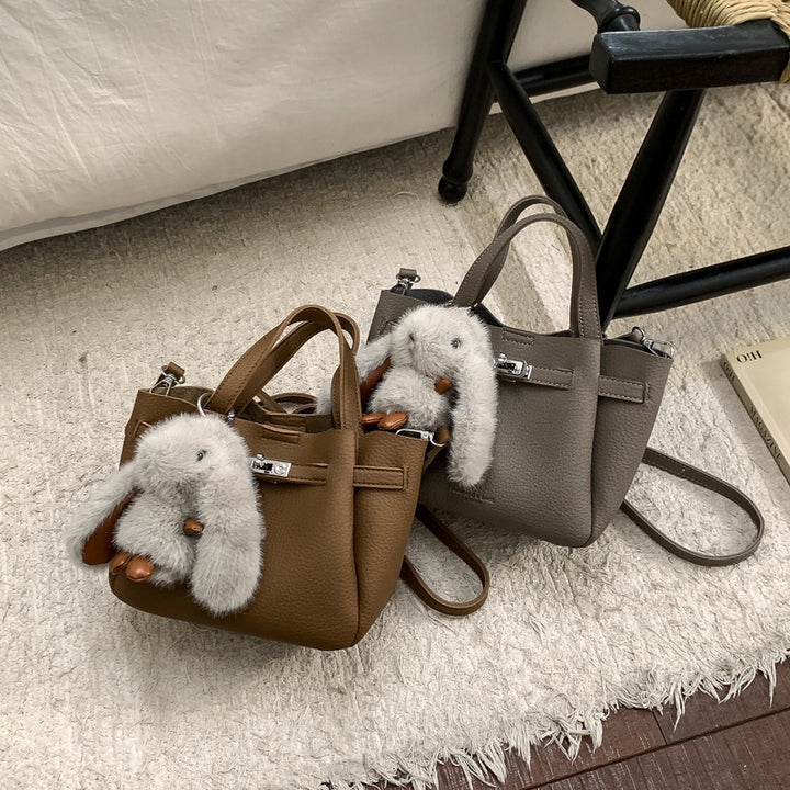 Damen Mini-Handtasche mit verspieltem Design und tierischem Anhänger Nord Taschen