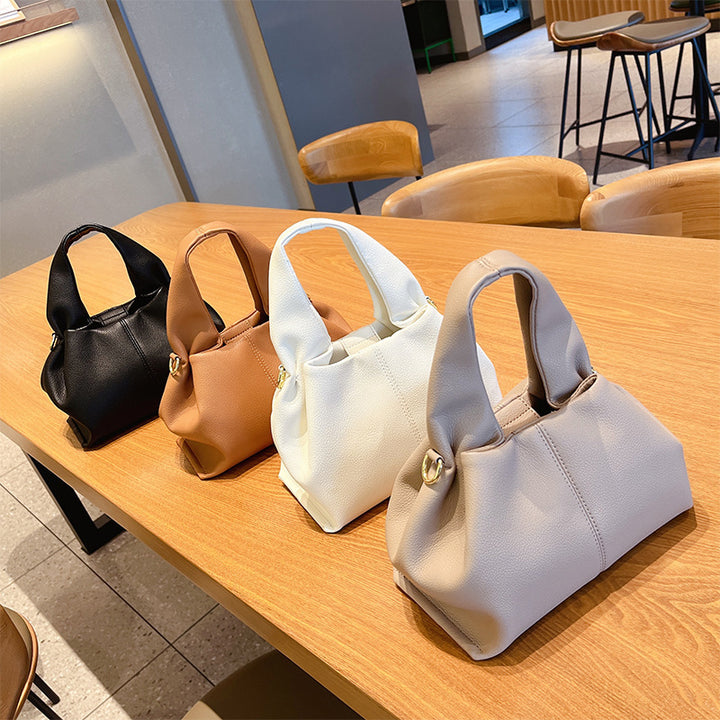 Damen Hobo-Tasche mit elegantem Faltendesign und zeitgemäßen Akzenten Nord Taschen