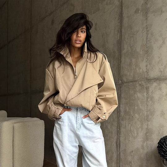 Damen Kurzjacke im Oversize-Look mit weitem Revers und Tunnelzug-Taillierung Nord Taschen