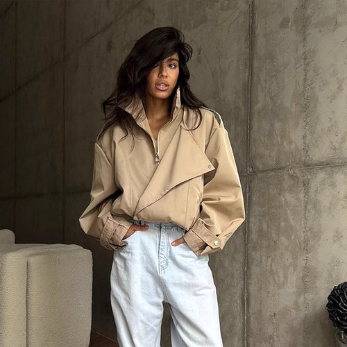 Damen Kurzjacke im Oversize-Look mit weitem Revers und Tunnelzug-Taillierung Nord Taschen