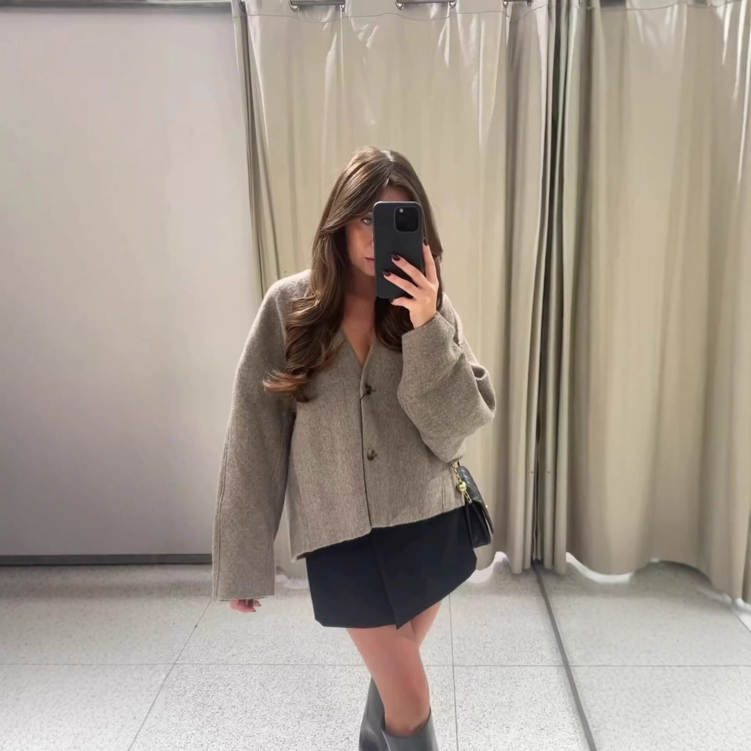 Damen Boxy Kurzjacke aus Wollmix mit V‑Ausschnitt und Zwei‑Knopf‑Verschluss Nord Taschen