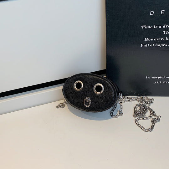 Damen Umhängetasche mit verspieltem Design und praktischen Kettenakzenten Nord Taschen