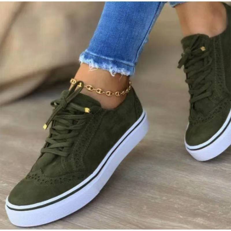 Damen Sneaker im eleganten Vintage-Look mit modischen Broguemustern