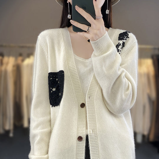 Damen Zweiteiliges Feinstrick‑Set mit Strickcardigan und Top sowie gehäkelten Blumenapplikationen Nord Taschen