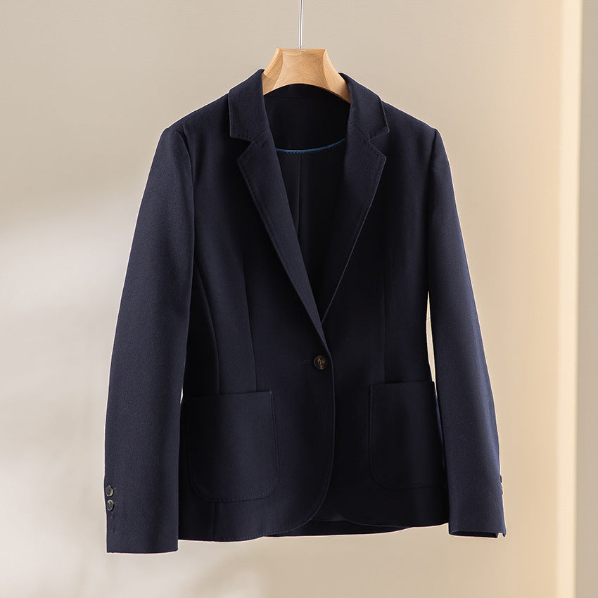 Damen Zweiteiliges Business-Kostüm mit tailliertem Blazer und weitem Midirock Nord Taschen