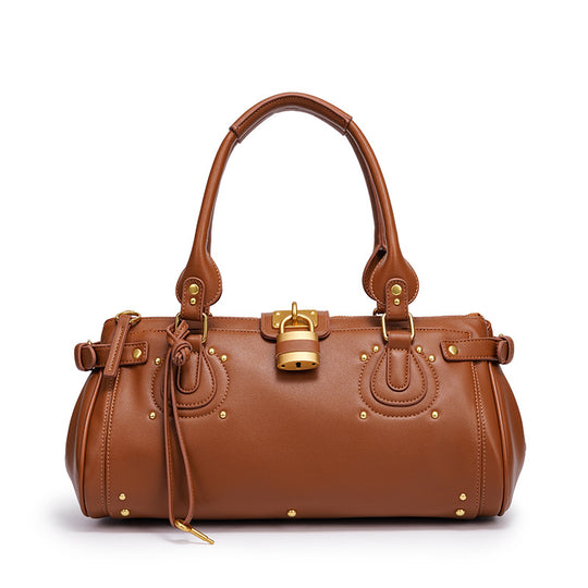 Damen Handtasche mit hochwertigem Leder und goldenen Akzenten Nord Taschen
